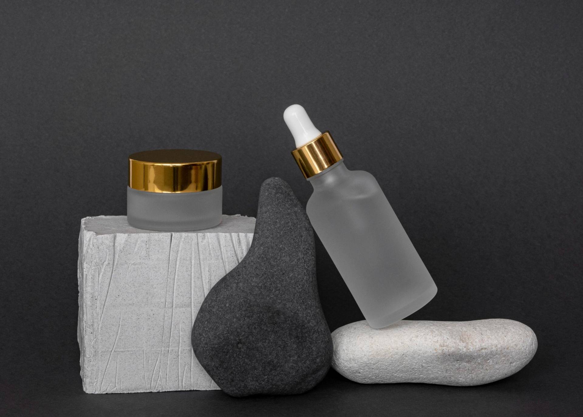 Valentine Aura Luxe acne and skin barrier support collection Calming acne treatment skincare products for sensitive skin in Kenya